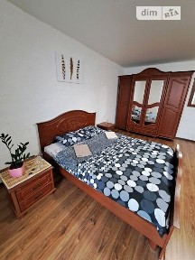 Здам подобово 1к квартиру на вул. Соборна • ID 31130101