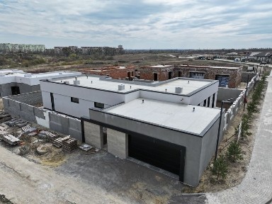 Продам будинок в місті. Затишний район