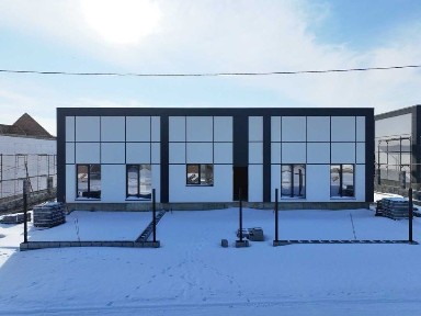 Продам котедж від забудовника в Рівному в районі Льонокомбінату керамоблок 2 сот комунікації