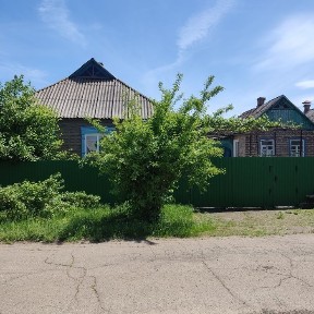 Будинок, Біленька.