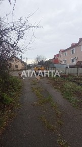 1\2 будинку з земельною ділянкою 5 соток р-н Аеропорту