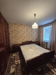 Оренда трикімнатної квартири по вул. Тищика