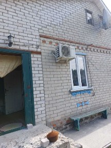 Продаж житлового будинку
