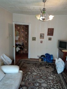28 (6290код55)2-кімнатна вільна квартира з окремими кімнатами на вулиці Героїв Крут. можна пропонувати в рамках Державних програм