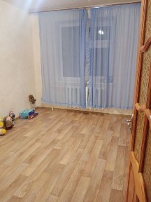 Здається 3-х кімнатна, вул. Клосовського, +гараж.