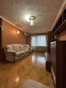 Продам трикімнатну в Шевченківському районі