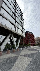ЗВЕРНІТЬ УВАГУ продаємо 2кім+кухня студіо Княгині Ольги Хельга