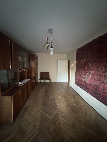Продаж 3 кімнатна квартира вул. Виговського, житловий стан, балкон.