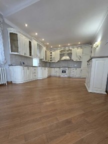 Продаж будинку 496 м², Вокзальна вул.