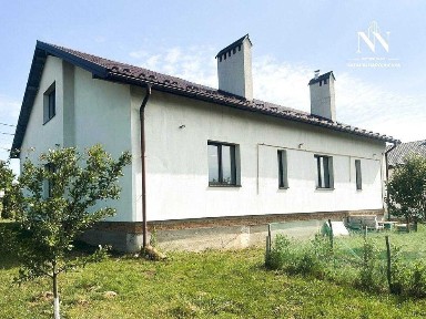 Продаж будинку, с. Вислобоки, 160 кв. м, 8 сотих, 138000$
