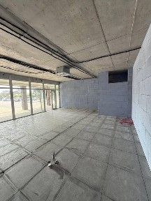 Оренда торгової площі 46м2 поряд з супермаркетом 