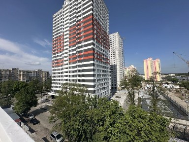 Оренда комерційних приміщень та офісів в новому торговому-офісному центі