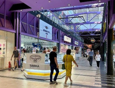 Оренда торговельного приміщення 149 м², Вадима Гетьмана вул. 20 $