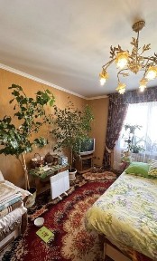 Продам 3-кімнатну квартиру в Дрогобичі (вул. Коновальця)