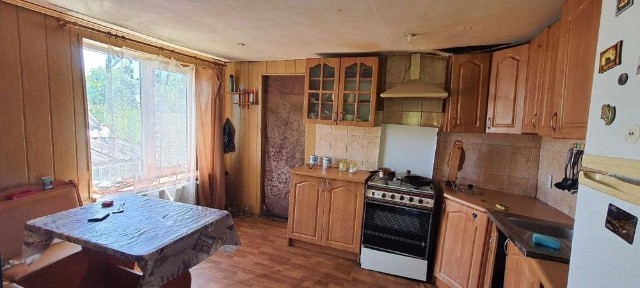 Продам будинок м. Зміїв біля річки!