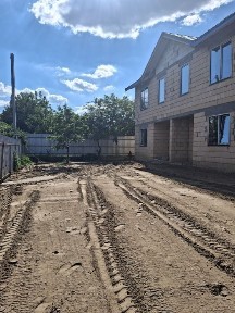 ЦЕНТР м. БУЧА продаж 4-х кім. таунхаус 102м2 землі 1.5 соток ГАЗОВЕ опалення!