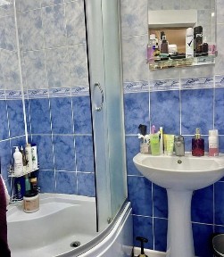 Продаж 2 кімнатной біля ринку.