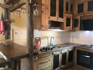 Продам ДОМ. ст. МЕТРО Защитников Украины. 80 м. кв.