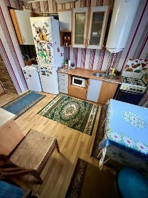Частина будинку біля пр. Миру