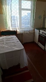 Продаж квартири. Метро Лісова, Чернігівська, Мілютенка, 7