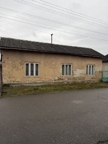 Продається будинок в центрі