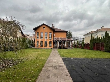 Козин, Будинок з ремонтом 300м, ділянка 17сот, КМ Green Wood