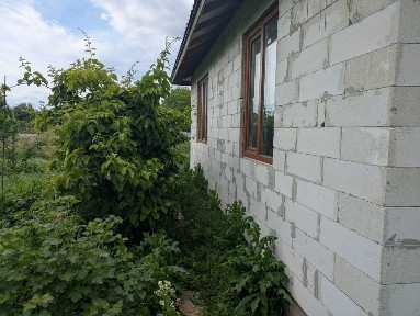 Продається БЕЗ КОМІСІЇ ТЕРМІНОВО недобудований будинок для тих, хто мр