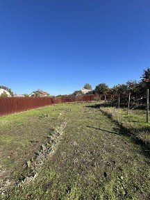 Продам дом, качественной постройки на участке 12 соток