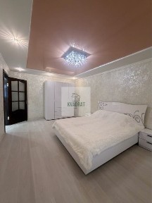 Продам 1-кімнатну квартиру з меблями і технікою в центрі міста