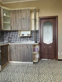 Продаж 4-кімнатної квартири - вул. Нафтовиків, район Масани