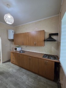 Продаж 3-кімнатної квартири по вул. Привокзальна! 1й поверх, не кутова!