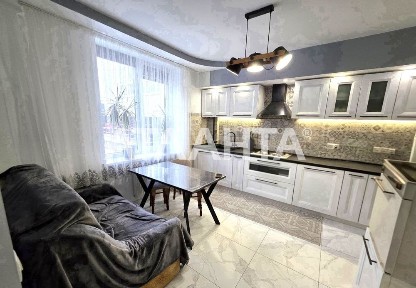 Продаж дворівневої чотирикімнатної квартири у Солонці | вул. Людкевича