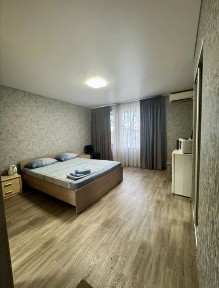 Продається 1 кім великогабаритна, 39 м. кВ, АГО, з балконом
