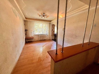Продам трикімнатну квартиру в Металургійному районі