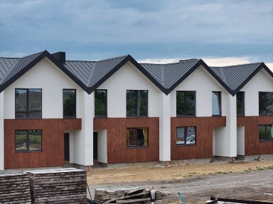 Котедж в Шпанові таунхаус 115 м² 2 сот газ 3 км до міста