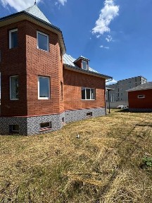 Продаж будинку з ділянкою 15сотих в престижному передмісті Чернівців с. Годилів