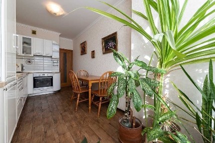 Продаж 2к квартири вул. Туманяна 3 метро Лівобережна Без комісії