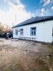 Будинок р-н товарний двір