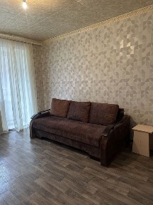 Здам 2 кв центр міста соборна військовим