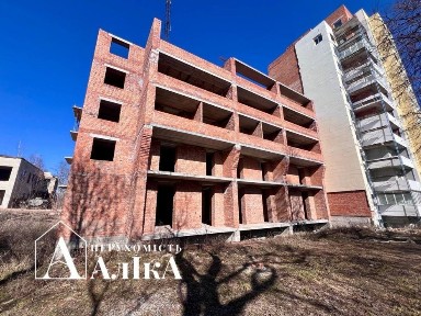 Продам велику 2-кімнатну квартиру в новому будинку