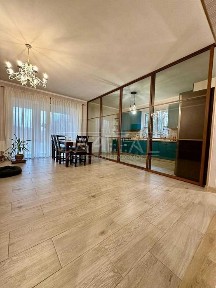Продаж / Будинок / 120 м2 / Віта-поштова / вул. Звенигородська, 16