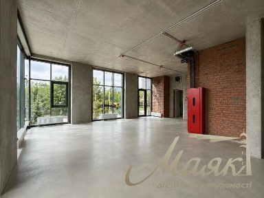Оренда фасадного приміщення без ремонту 72.88 м² вул. Драгомирова/Верхогляда ЖК Новопечерські Липки Печерський район, Центр, можна заходити на ремонт