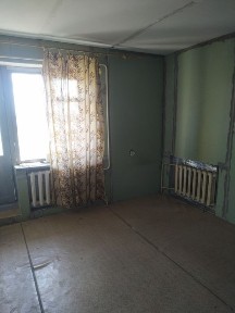 1 квартира 5/5 38м2 кухня 8м2 Ул. Горняков. 4а.