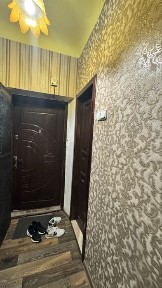 Продам 1 к. кв в центре 2 этаж