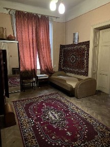 Продається 2х кім. квартира, в центрі по вул. Кайндля ст. ціна43000дол.
