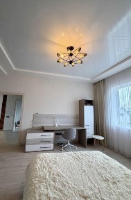 Продам дом в Лесках 2-этажный/ С новым ремонтом/ 5,5 соток земли/Гараж