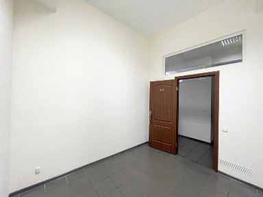 Сдам офис в центре города общей пл. 10 кв. м, 3550 грн.