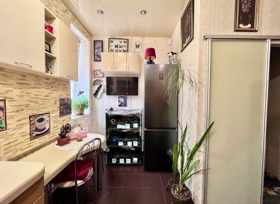 Продам 3 комнатную квартиру в центре