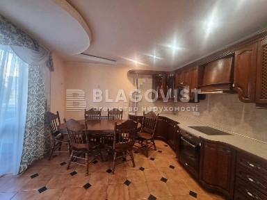 Оренда 3-кімнатної квартири 103 м² біля метро Вокзальна. Вул. Мокра, 3