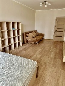 Київ, Дарницький, Анны Ахматовой 22